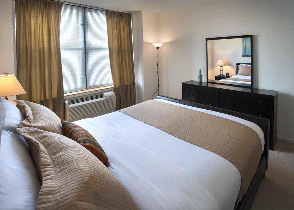 Grove Pointe - A Premier Furnished Apartment ジャージーシティ エクステリア 写真