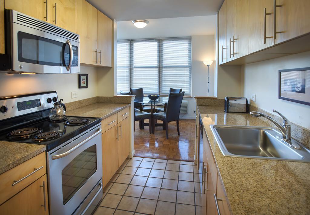 Grove Pointe - A Premier Furnished Apartment ジャージーシティ 部屋 写真