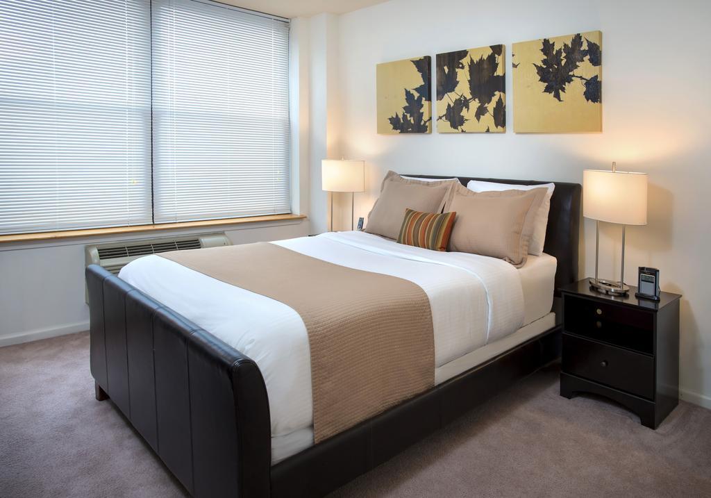 Grove Pointe - A Premier Furnished Apartment ジャージーシティ 部屋 写真